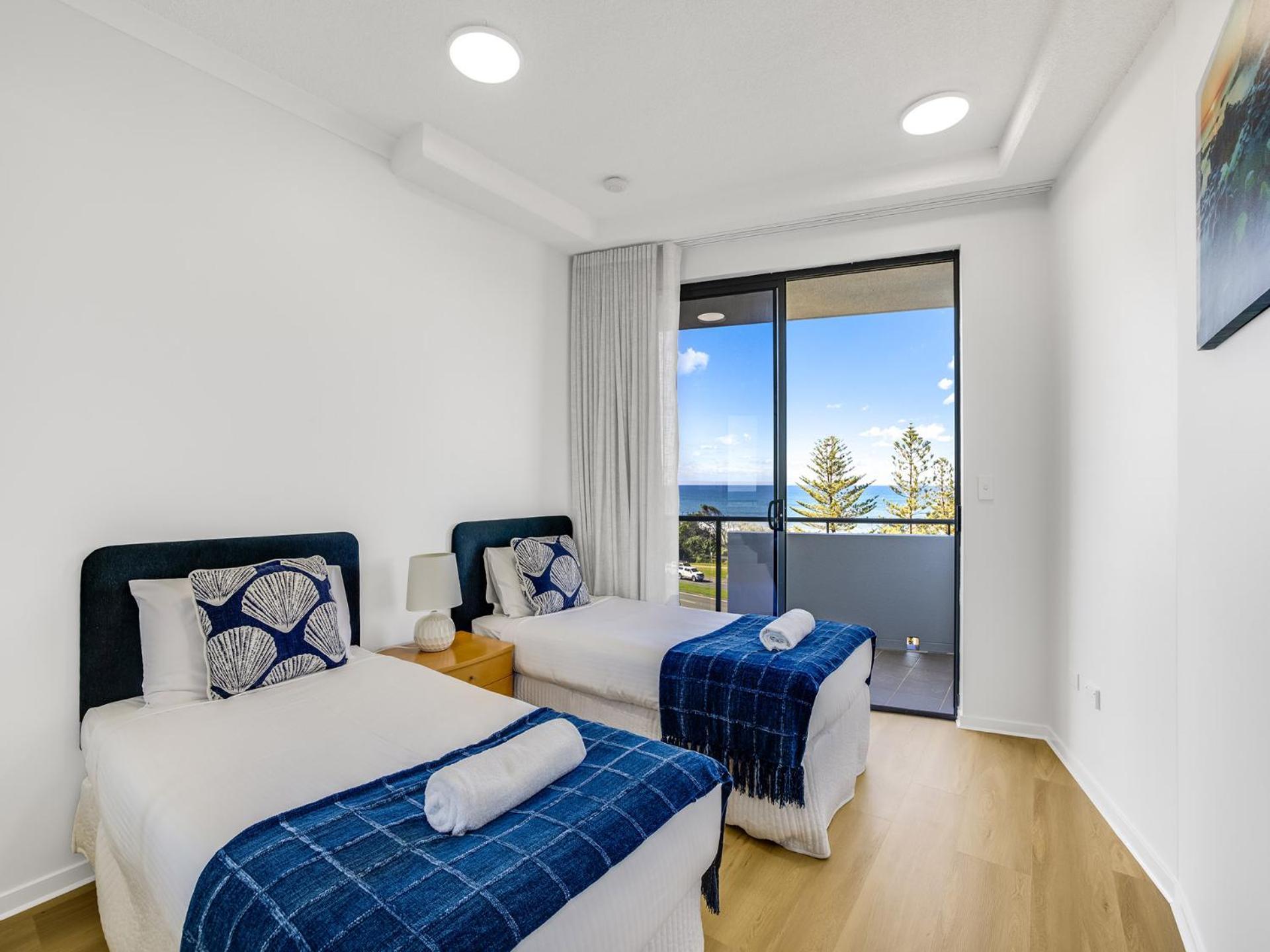Meridian Alex Beach Apartments Alexandra Headland Exterior photo