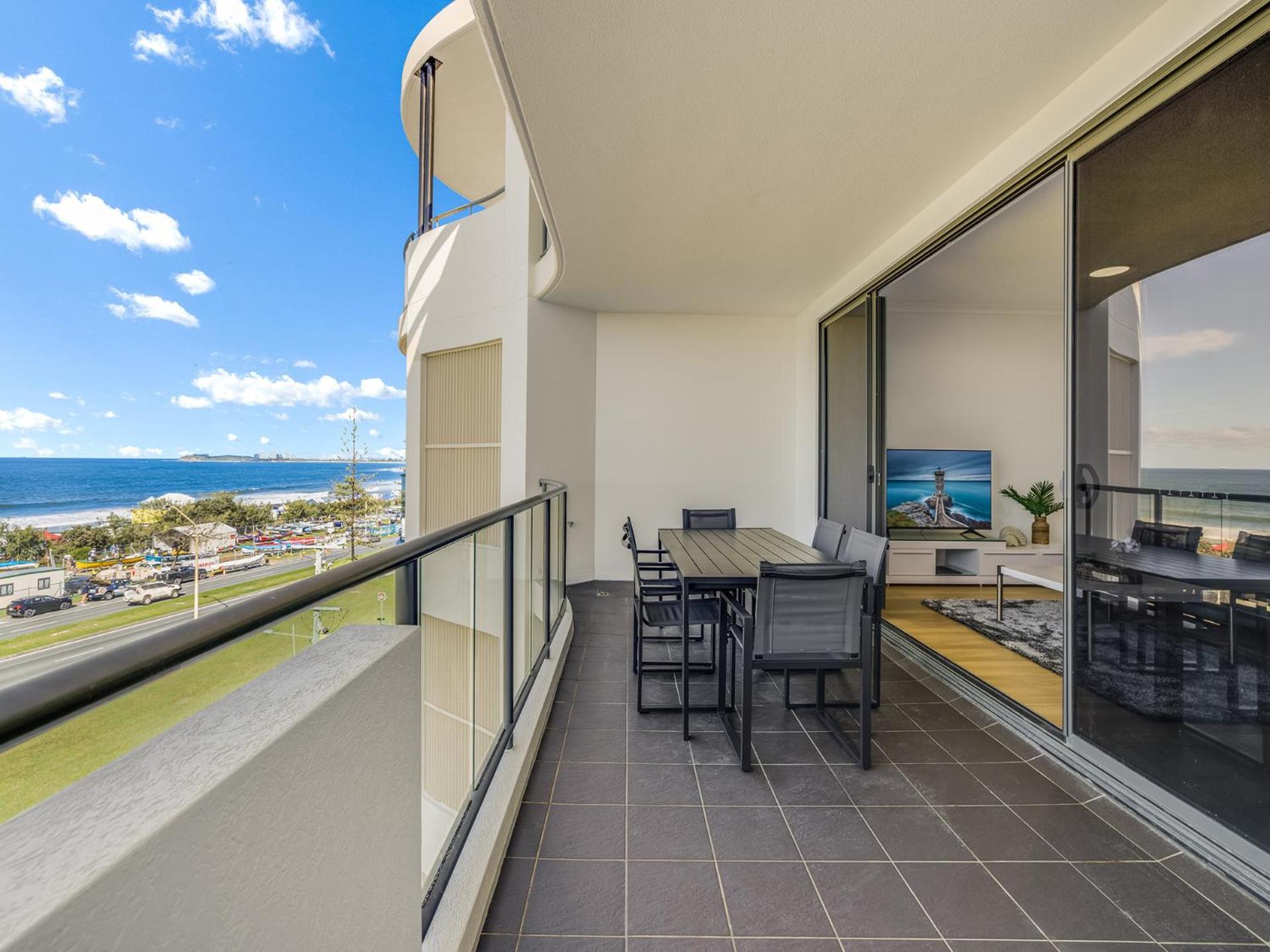 Meridian Alex Beach Apartments Alexandra Headland Exterior photo