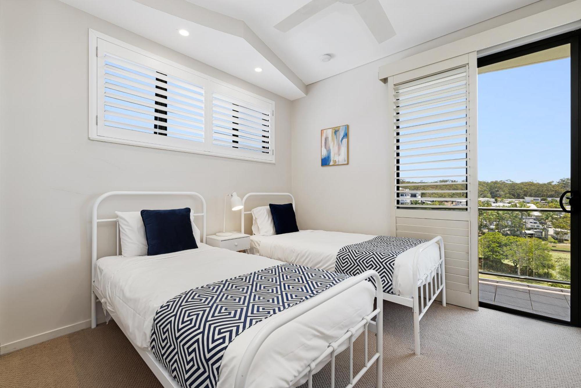 Meridian Alex Beach Apartments Alexandra Headland Room photo