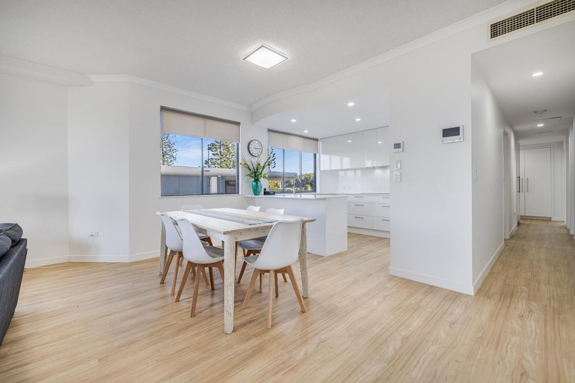 Meridian Alex Beach Apartments Alexandra Headland Room photo