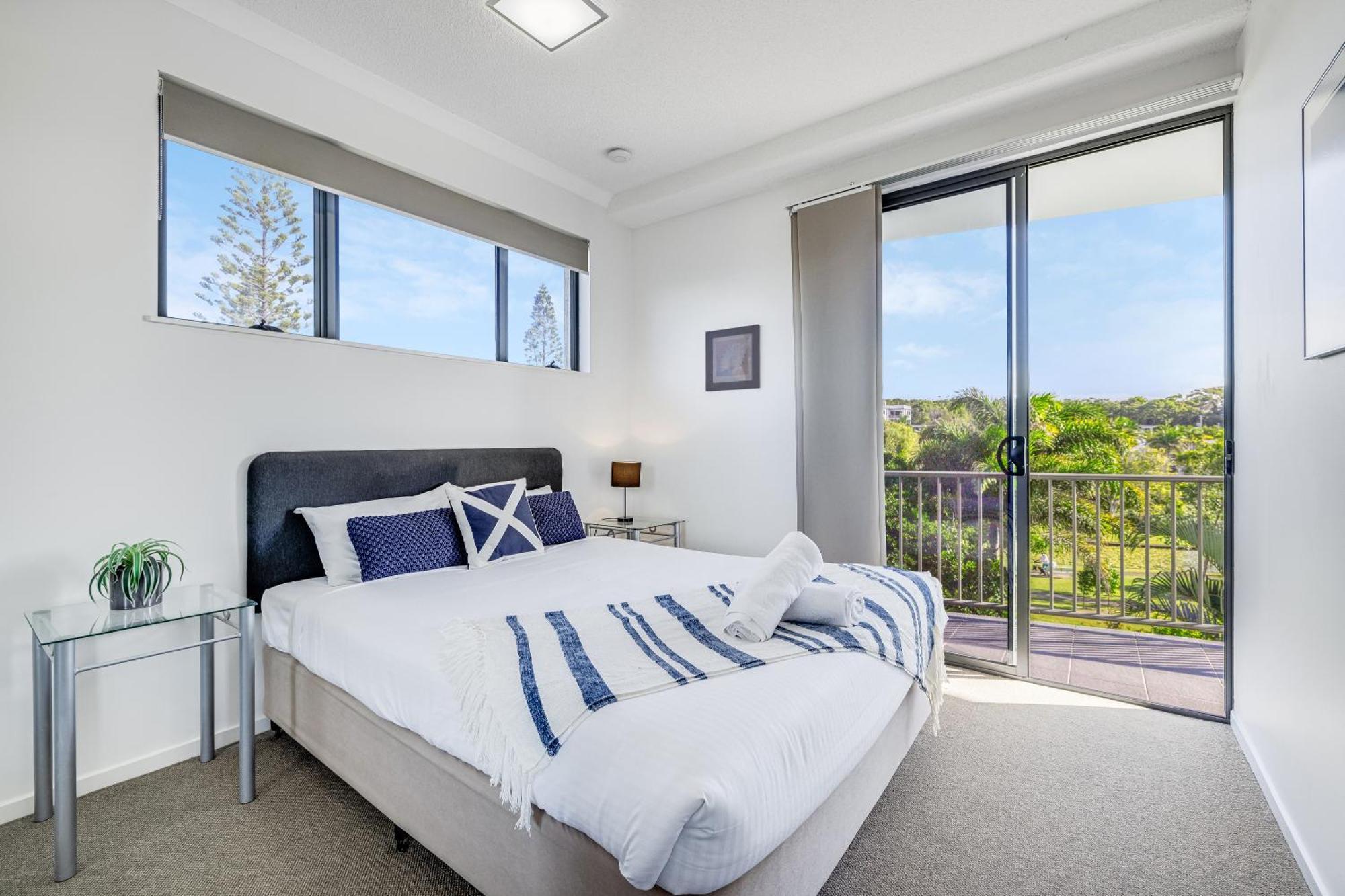 Meridian Alex Beach Apartments Alexandra Headland Room photo