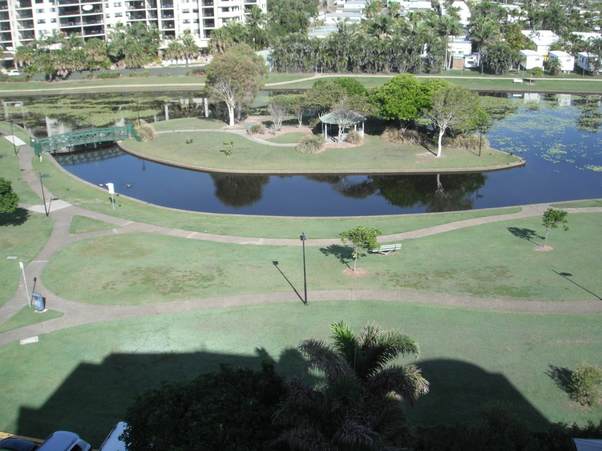 Meridian Alex Beach Apartments Alexandra Headland Exterior photo